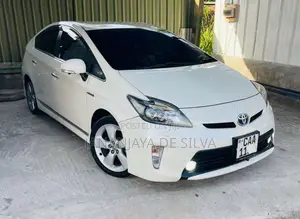 Toyota Prius 2013 Car (Used)