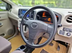 Toyota Pixis 2017 Car (Used)