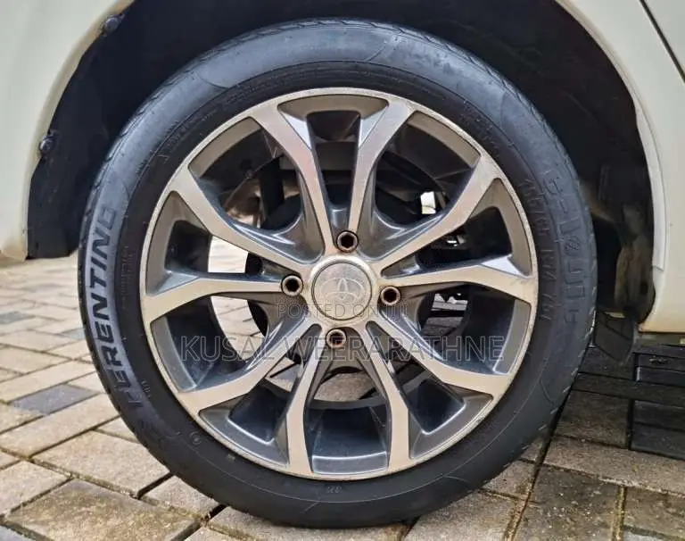 Toyota Pixis 2017 Car (Used)