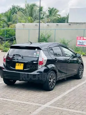 Toyota Aqua 2014 Car (Used)