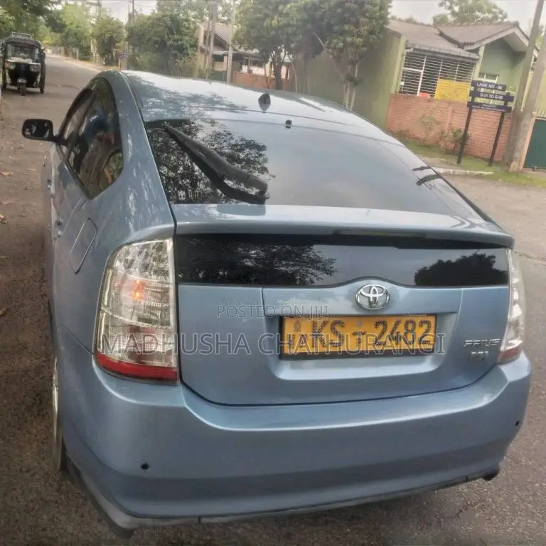 Toyota Prius 2nd Generation 2008 Car (Used)
