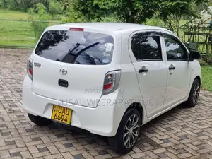 Toyota Pixis 2017 Car (Used)