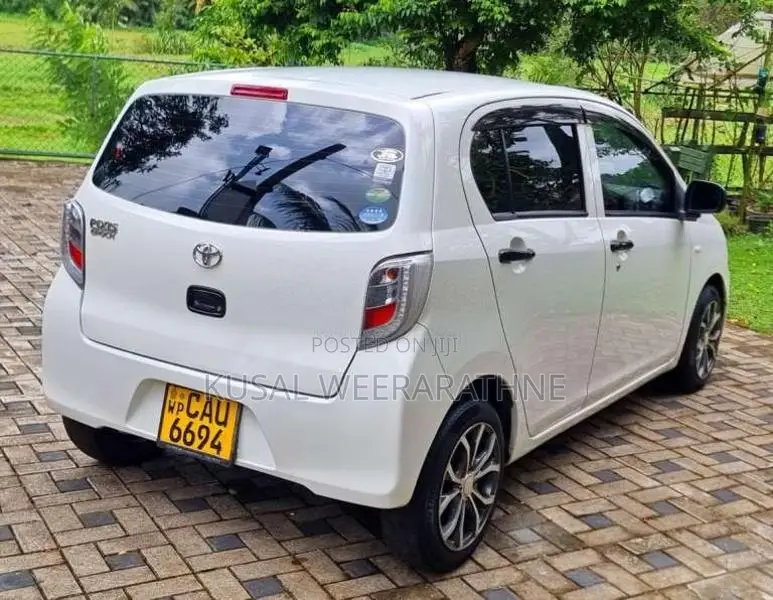 Toyota Pixis 2017 Car (Used)