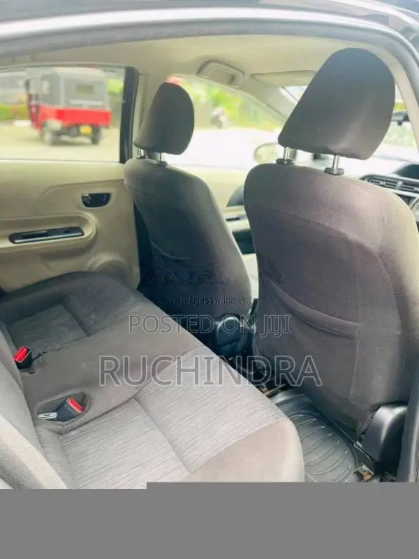 Toyota Aqua 2014 Car (Used)