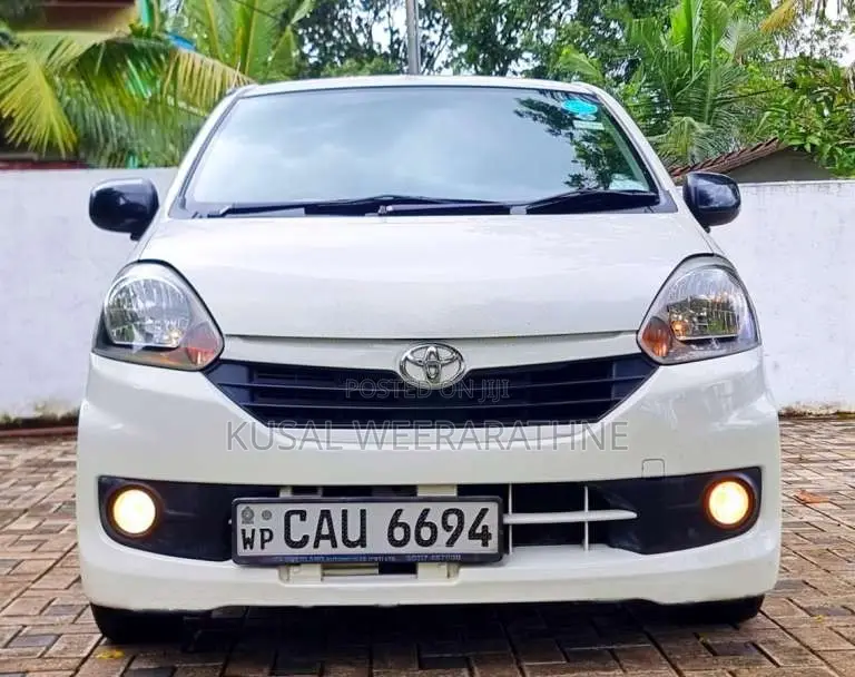 Toyota Pixis 2017 Car (Used)
