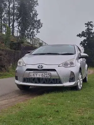 Toyota Aqua 2014 Car (Used)