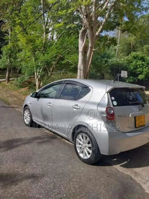 Toyota Aqua 2014 Car (Used)