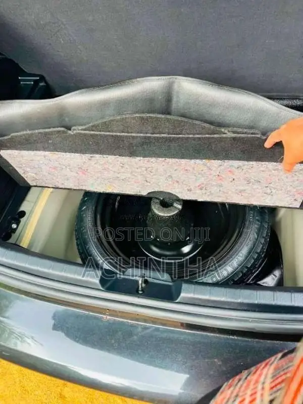 Toyota Vitz 2017 Car (Used)