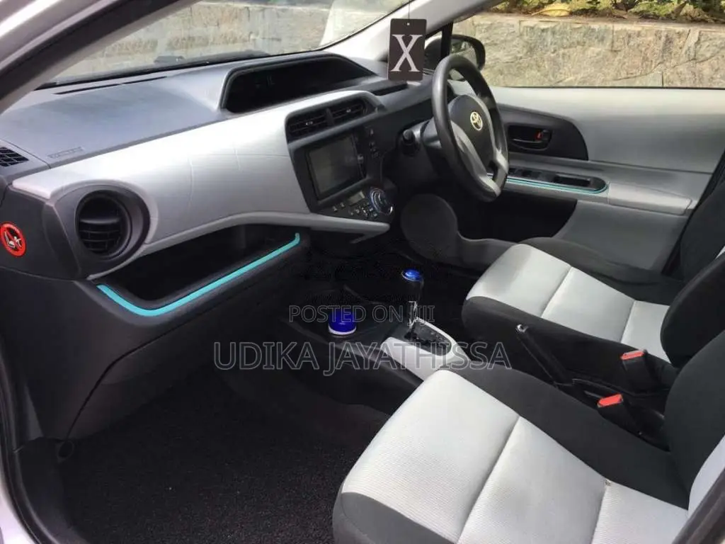 Toyota Aqua 2014 Car (Used)