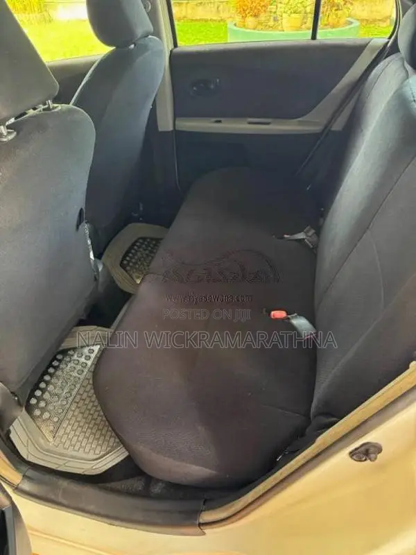 Toyota Vitz 2007 Car (Used)