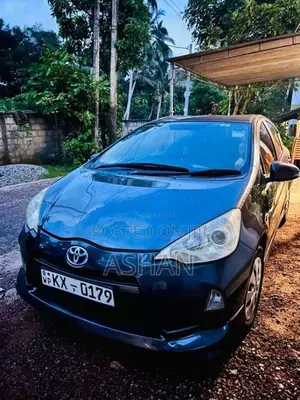Toyota Aqua 2012 Car (Used)