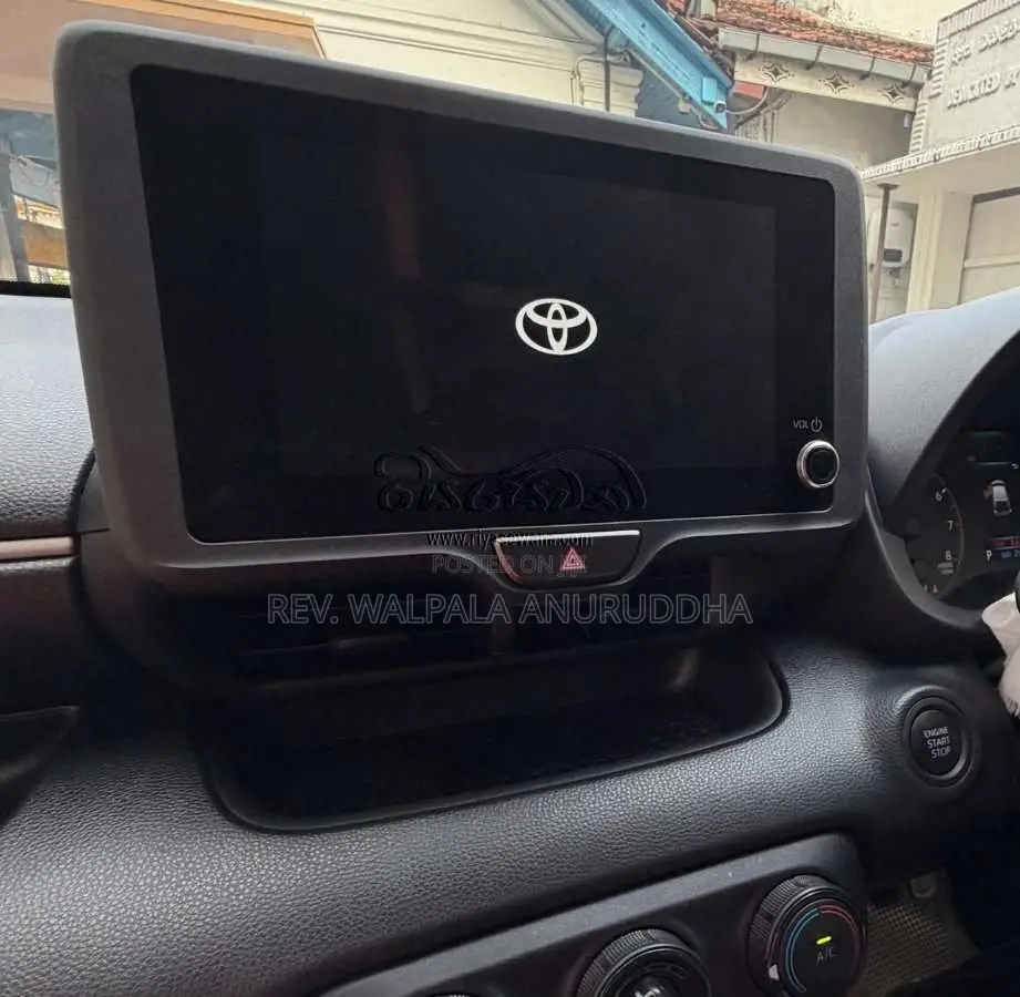 Toyota Yaris 2024 Car (Used)