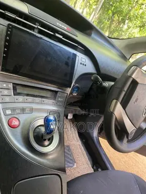 Toyota Prius LED 2013 Car (Used)