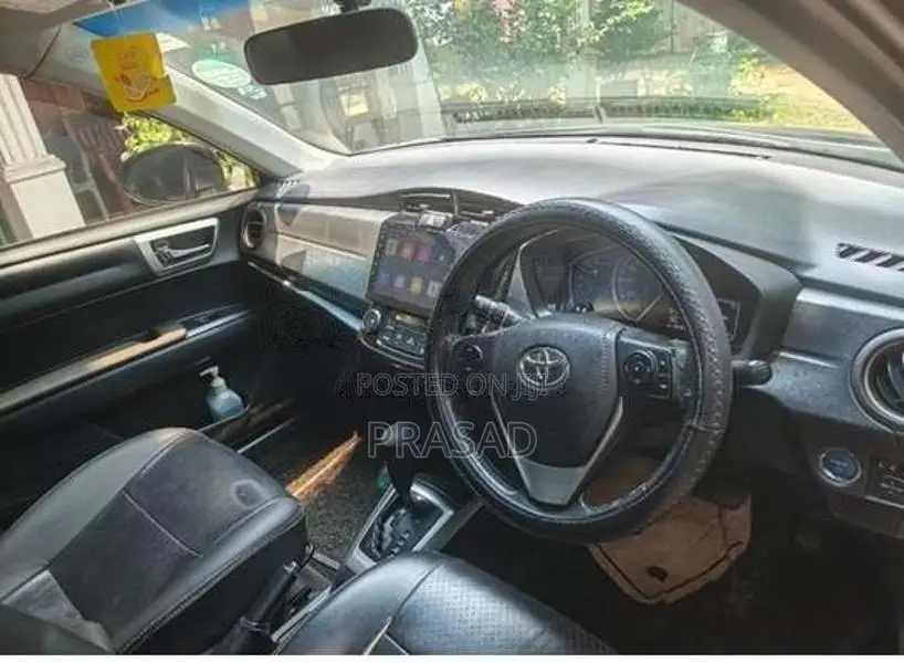 Toyota Axio 2014 Car (Used)