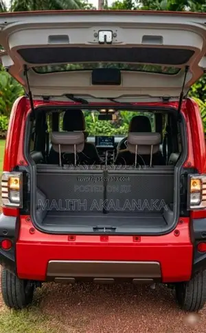 Daihatsu Taft G Dark Chrome Venture 2025 Car (Used)