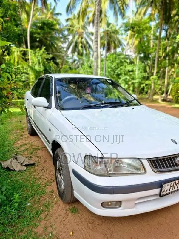 Nissan FB15 Ex Saloon 2000 Car (Used)