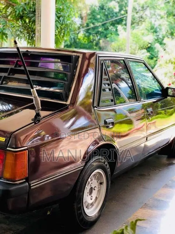 Mitsubishi Lancer Box 1979 Car (Used)