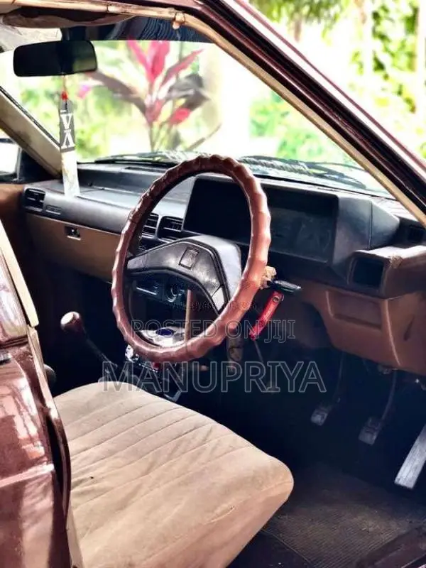 Mitsubishi Lancer Box 1979 Car (Used)