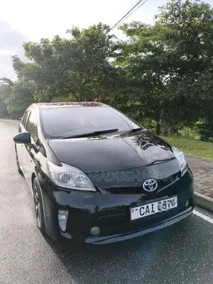 Toyota Prius 2013 Car (Used)
