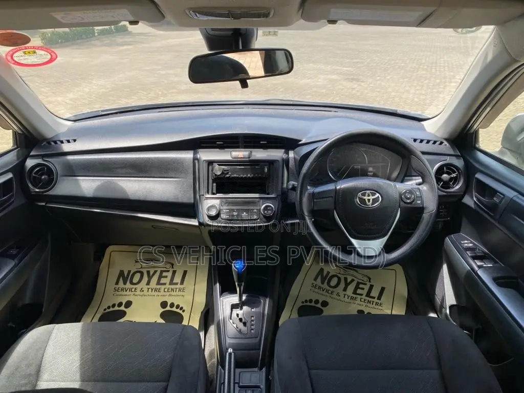 Toyota Axio 2017 Car (Used)