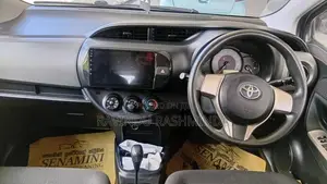 Toyota Vitz 2015 Car (Used)