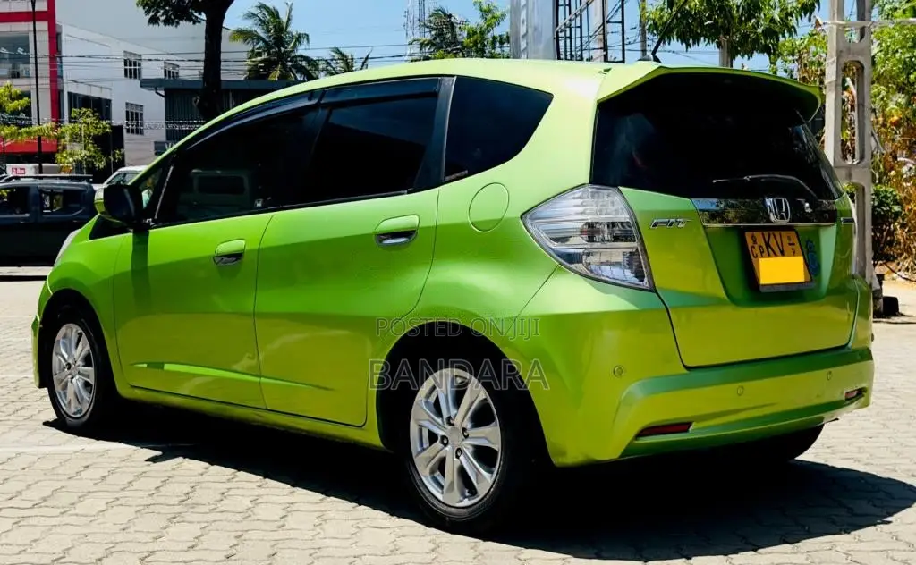 Honda Fit Gp1 Navi Premium 2012 Car (Used)