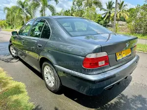 BMW 520I 2001 Car (Used)