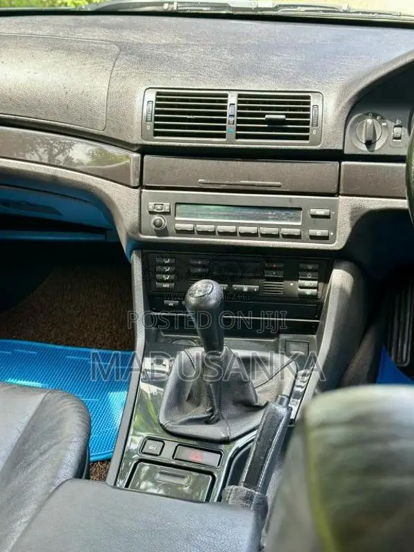 BMW 520I 2001 Car (Used)