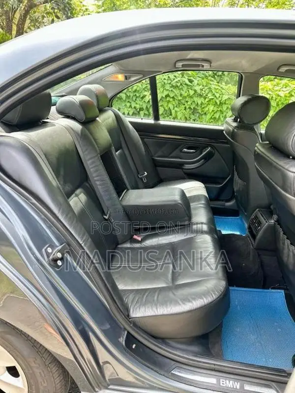 BMW 520I 2001 Car (Used)