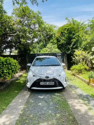 Toyota Vitz 2018 Car (Used)