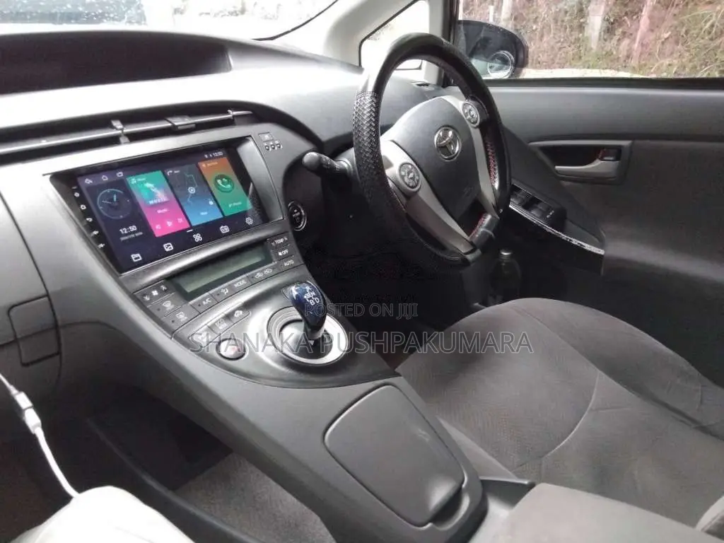 Toyota Prius 2010 Car (Used)