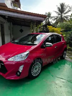 Toyota Aqua 2015 Car (Used)
