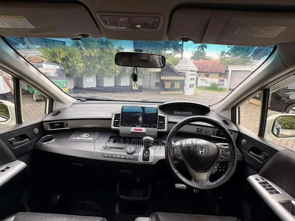 Honda Freed GP3 Navi Premium 2014 Car (Used)
