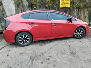 Toyota Prius 2010 Car (Used)