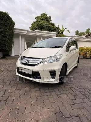 Honda Freed GP3 Navi Premium 2014 Car (Used)