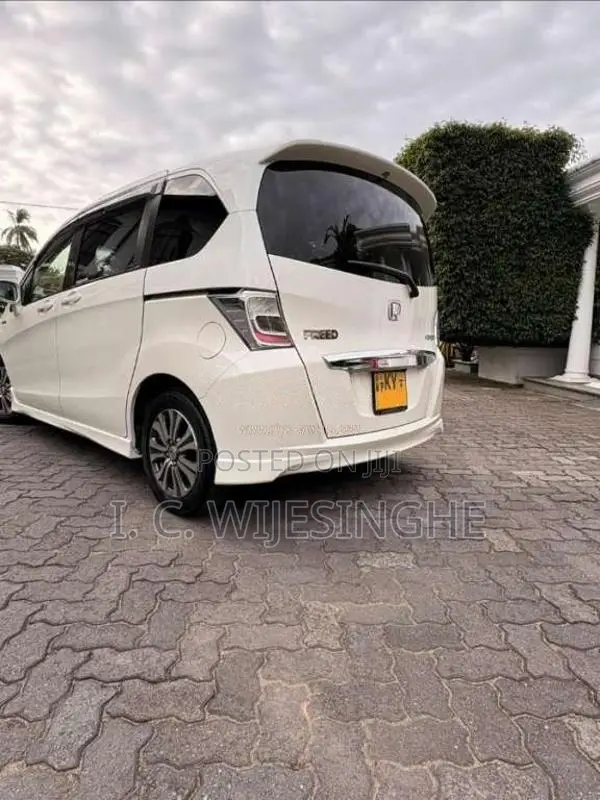 Honda Freed GP3 Navi Premium 2014 Car (Used)