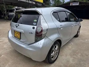 Toyota Aqua 2013 Car (Used)