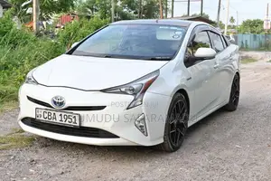 Toyota Prius 2016 Car (Used)