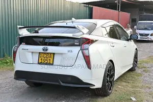 Toyota Prius 2016 Car (Used)