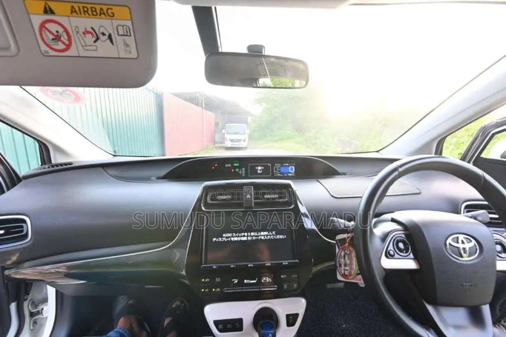 Toyota Prius 2016 Car (Used)