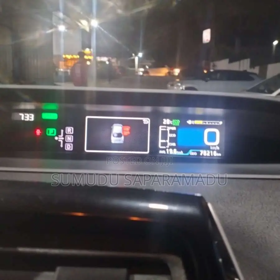 Toyota Prius 2016 Car (Used)