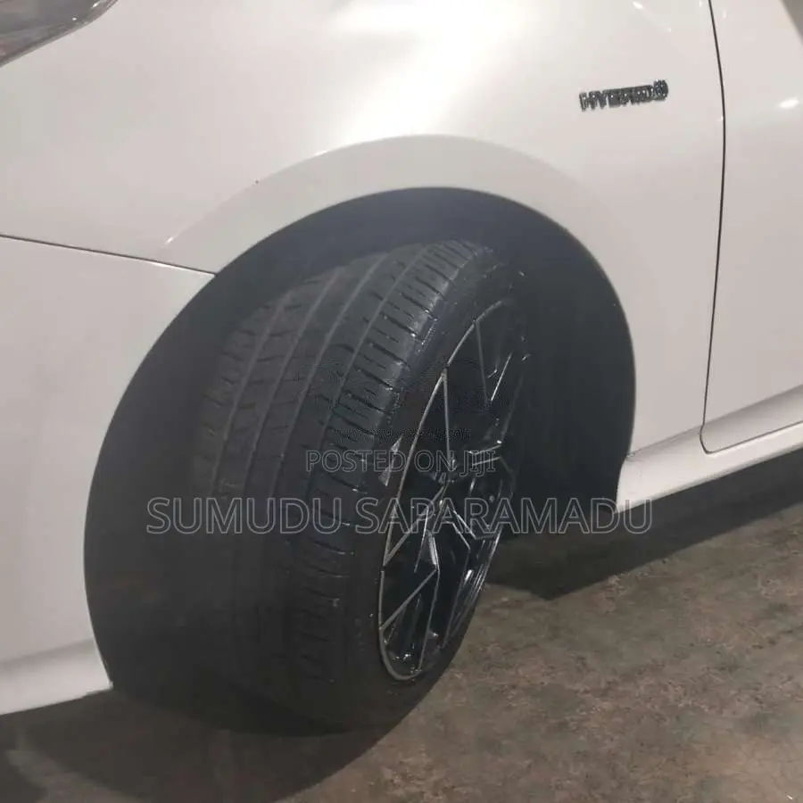 Toyota Prius 2016 Car (Used)