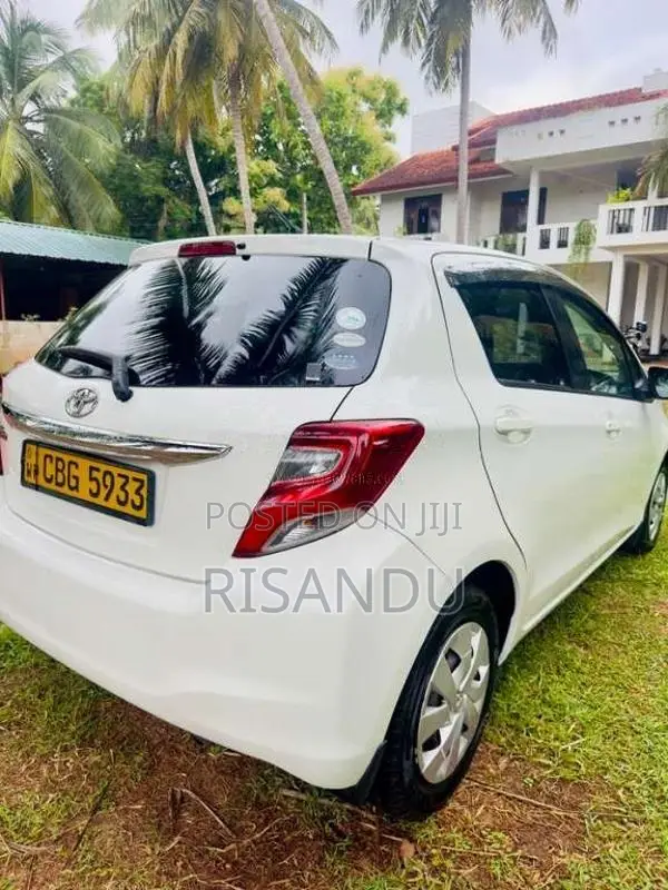 Toyota Vitz Safety 2016 Car (Used)