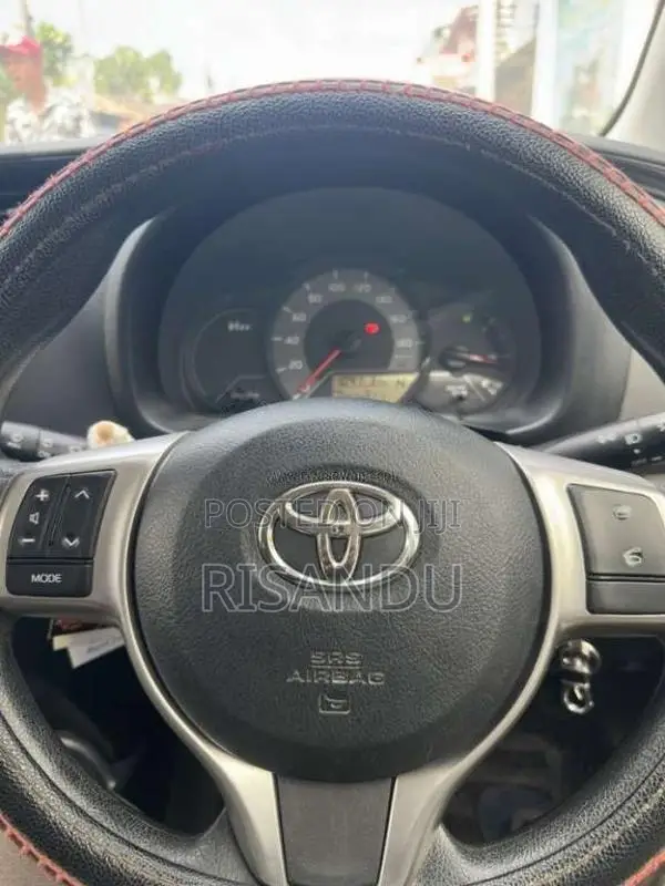 Toyota Vitz Safety 2016 Car (Used)