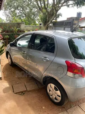 Toyota Vitz 2007 Car (Used)