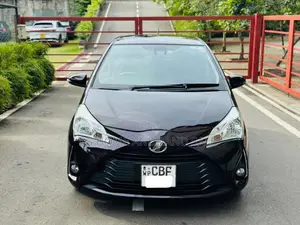 Toyota Vitz 2018 Car (Used)