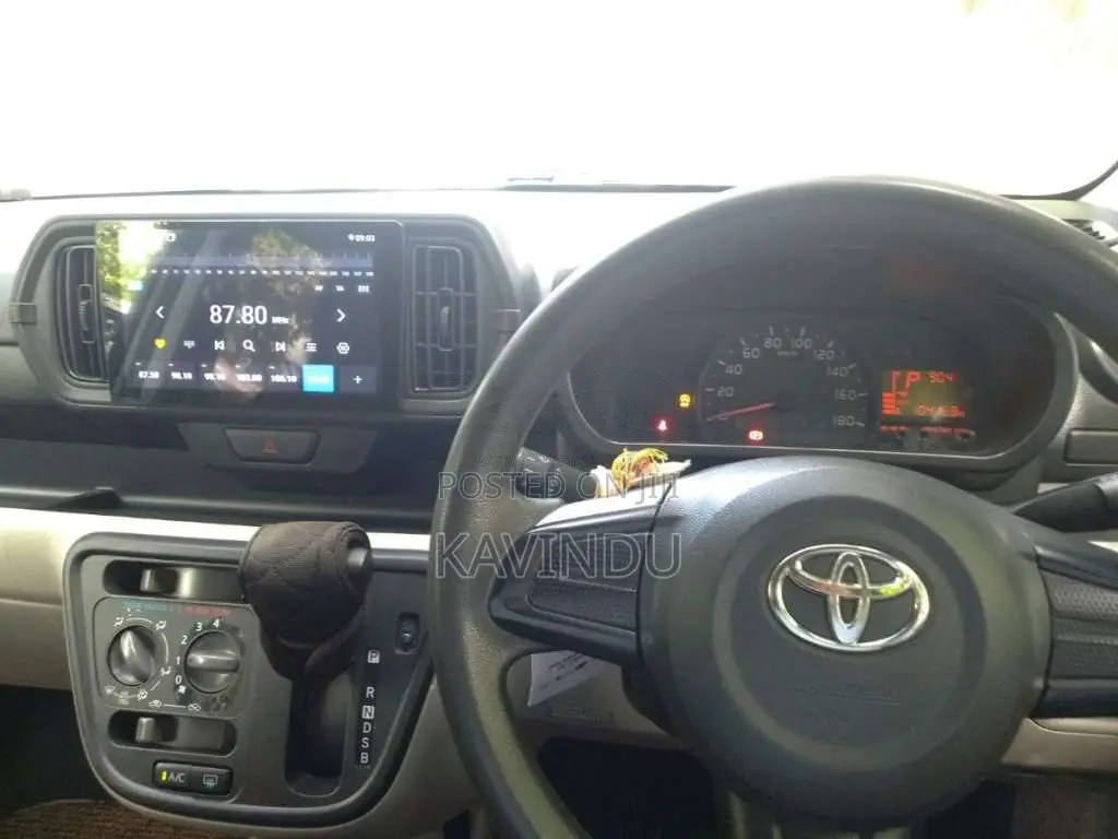 Toyota Passo 2016 Car (Used)