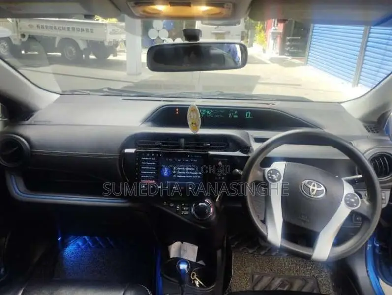 Toyota Aqua 2013 Car (Used)