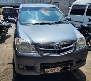 Toyota Avanza 2010 Car (Used)