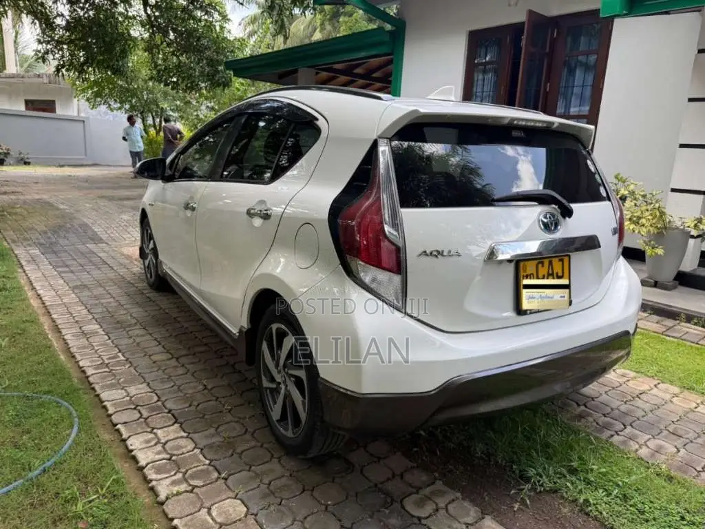 Toyota Aqua X Urban 2015 Car (Used)